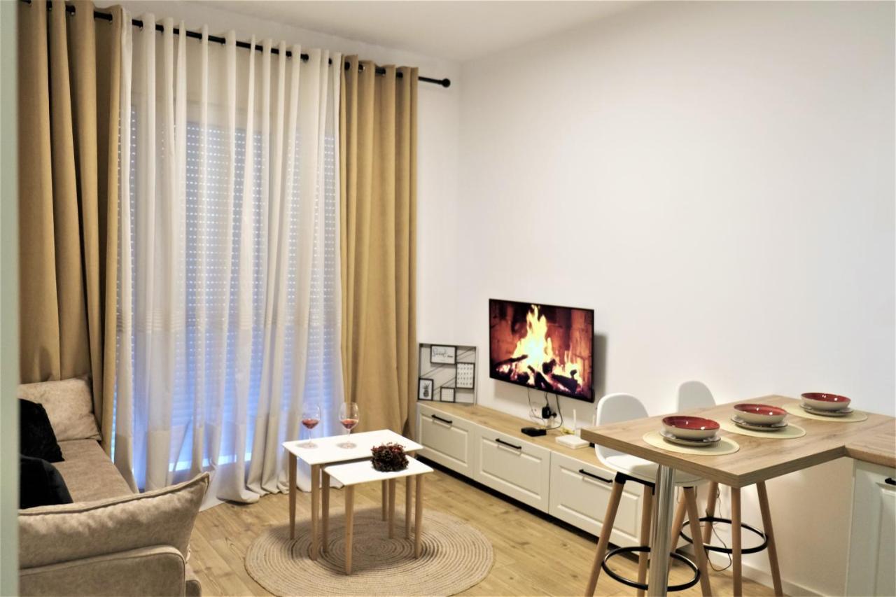 Apartment In The Heart Of Old Bazaar, Tirana - Hana Apartments Eksteriør bilde